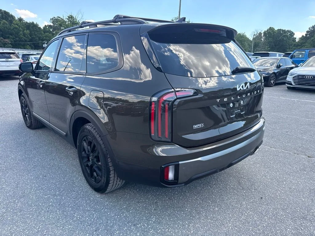 Used 2023 Green Kia SX-Prestige X-Pro image 7