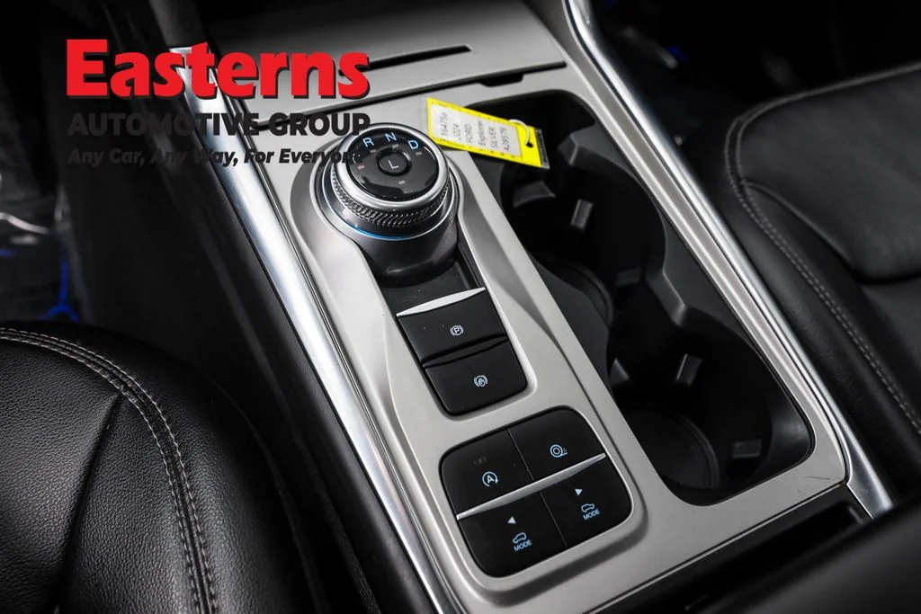 Used 2024 Silver Ford Limited image 13