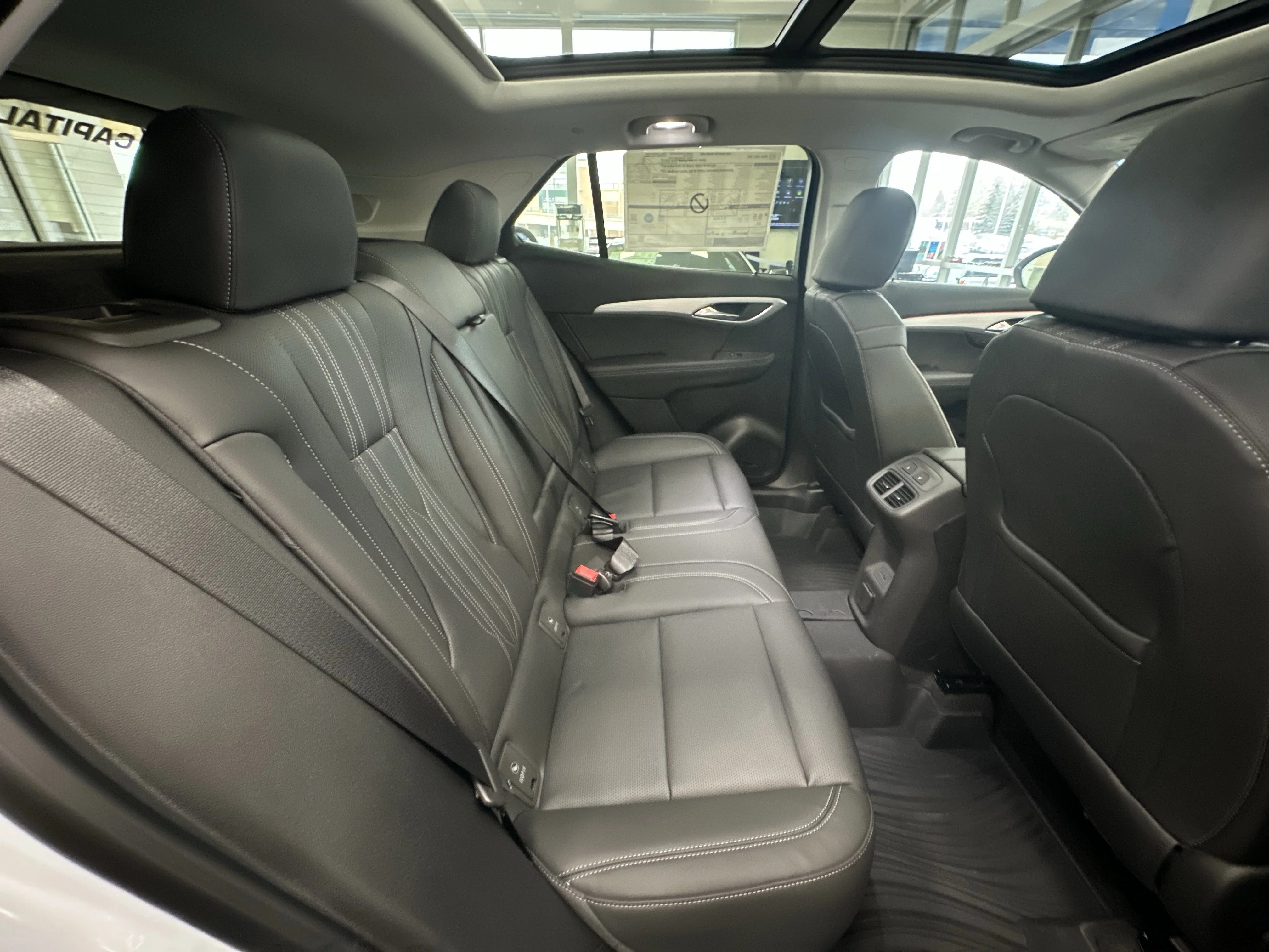 New 2026 Iridescent White Tricoat Buick Avenir image 22