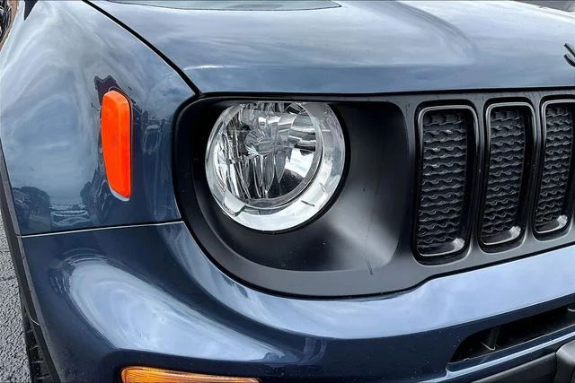 Used 2022 Blue Jeep Altitude image 30