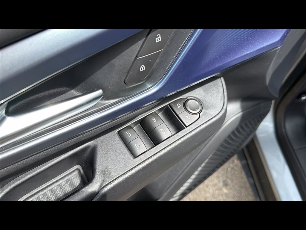 2026 Chevrolet Equinox EV 2LT - Photo 8