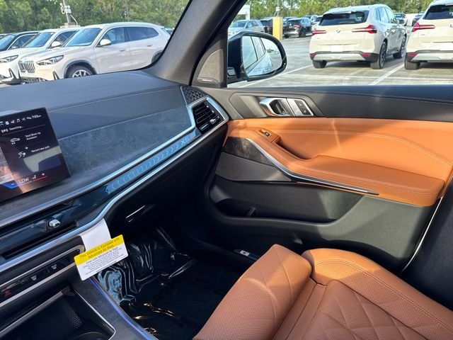 New 2026 Mineral White Metallic BMW sDrive40i image 21