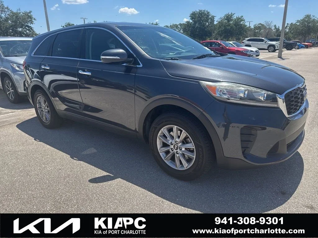 2019 Kia Sorento LX AT's photo
