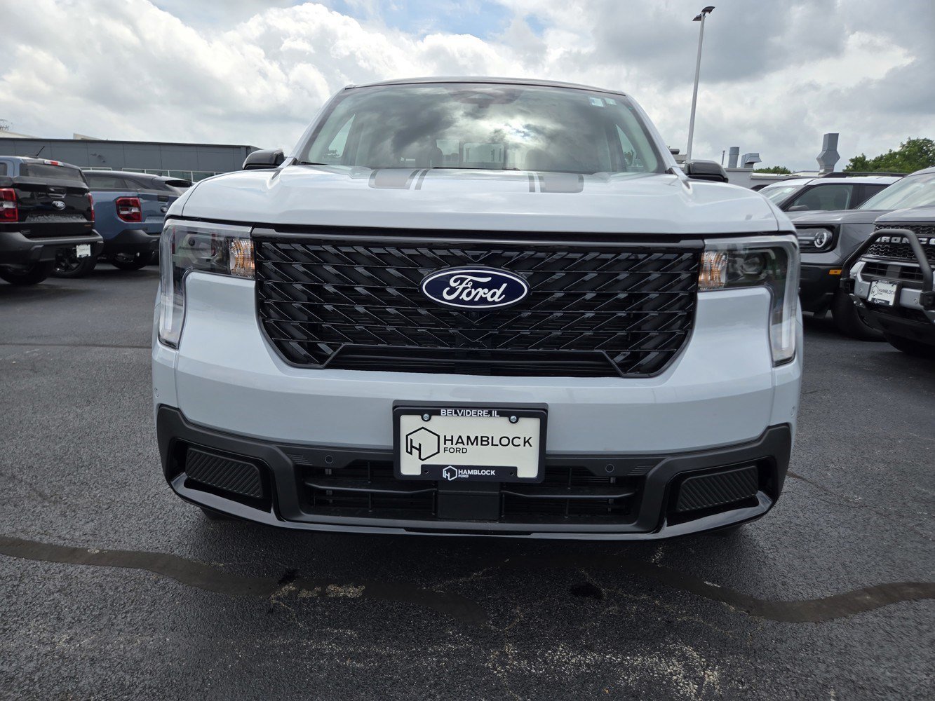 New 2026 Space White Metallic Ford LARIAT image 29