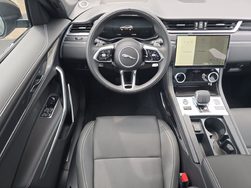 2026 Jaguar F-Pace R-Dynamic S - Photo 28