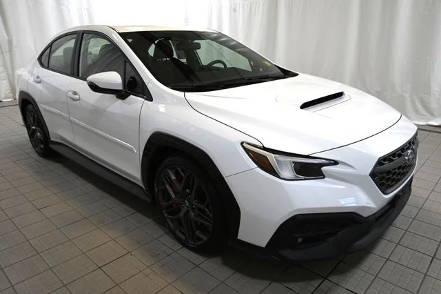 Certified Used 2024 White Subaru TR image 16