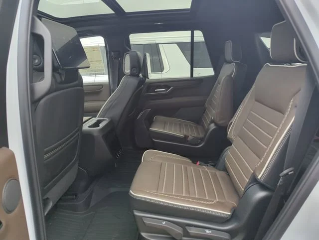 New 2026 Glacier White Tricoat GMC Denali Ultimate image 33