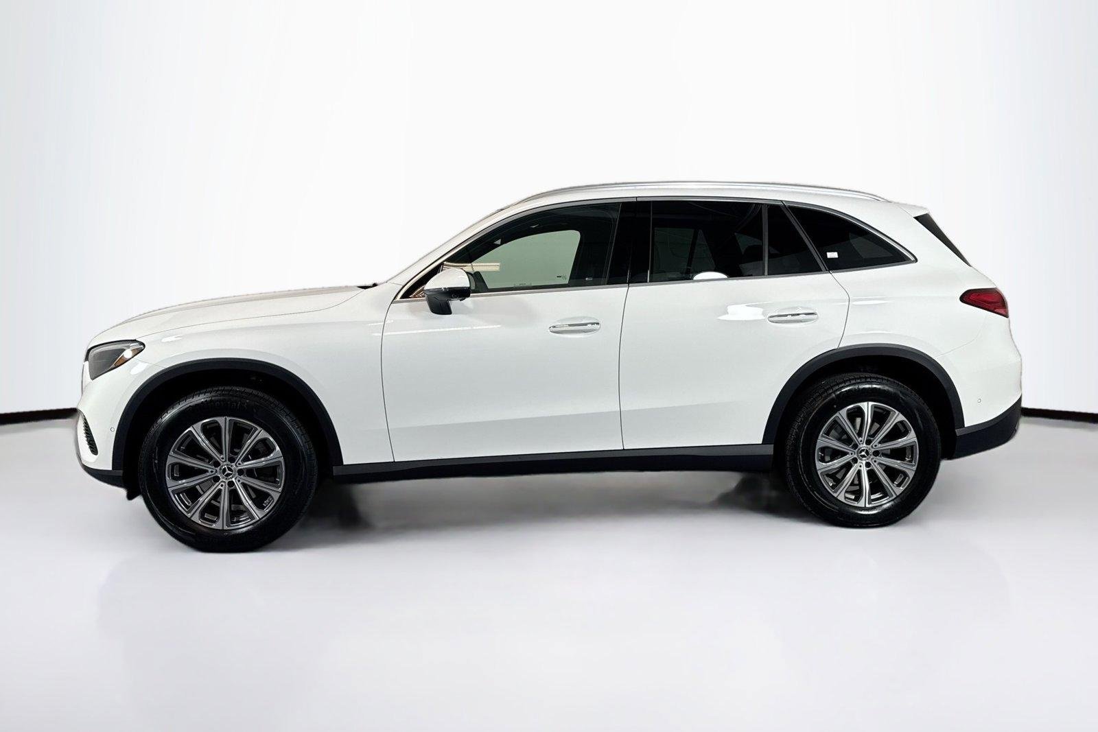 New 2026 Polar White Mercedes-Benz GLC 300 image 8
