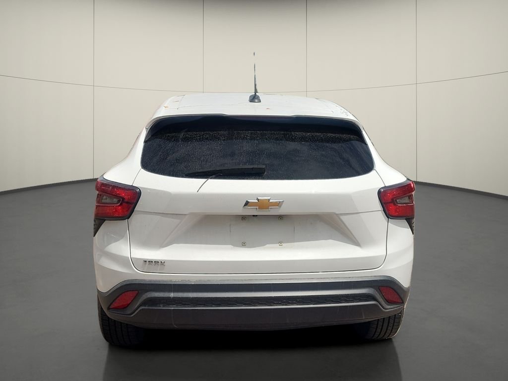Used 2024 White Chevrolet LS image 6