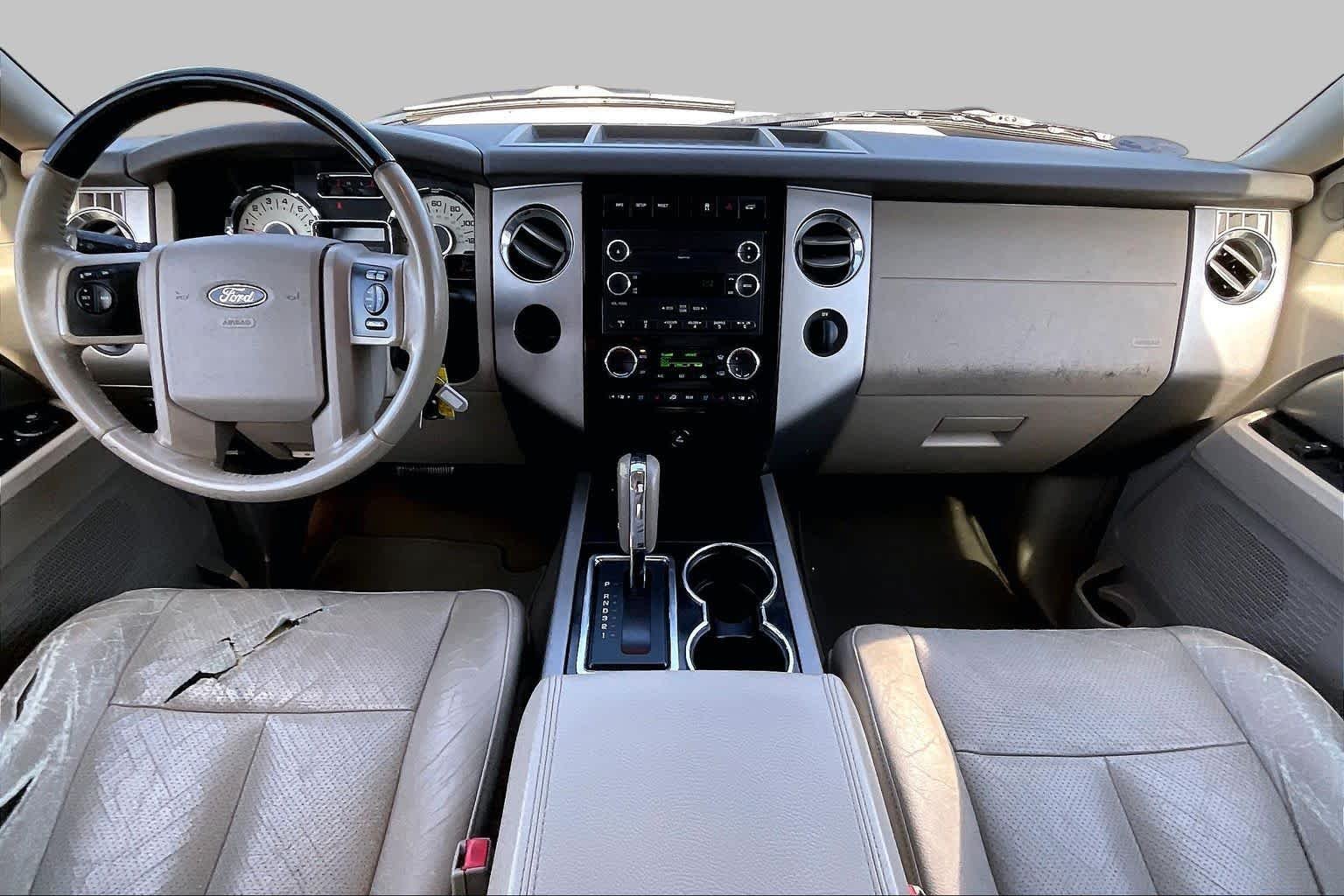 Used 2011 White Platinum Metallic Ford Limited image 13