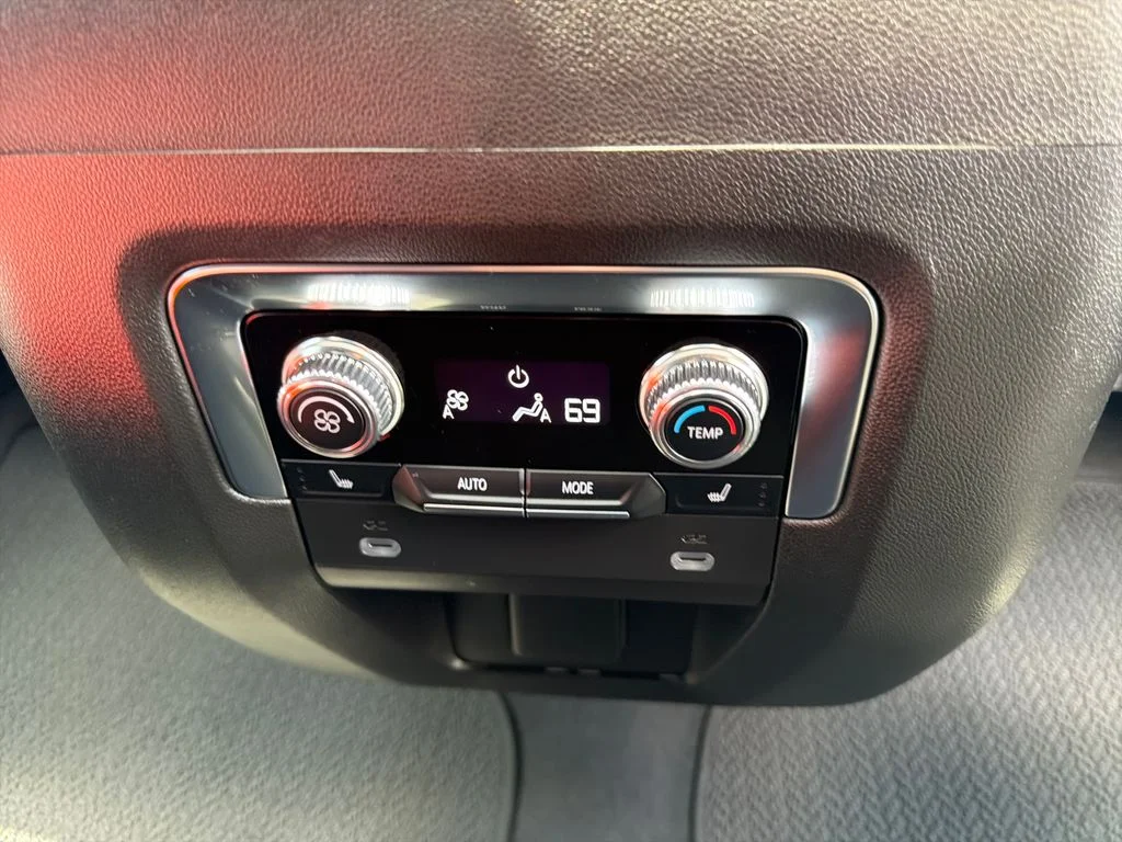 Used 2024 Sterling Metallic GMC Denali image 48