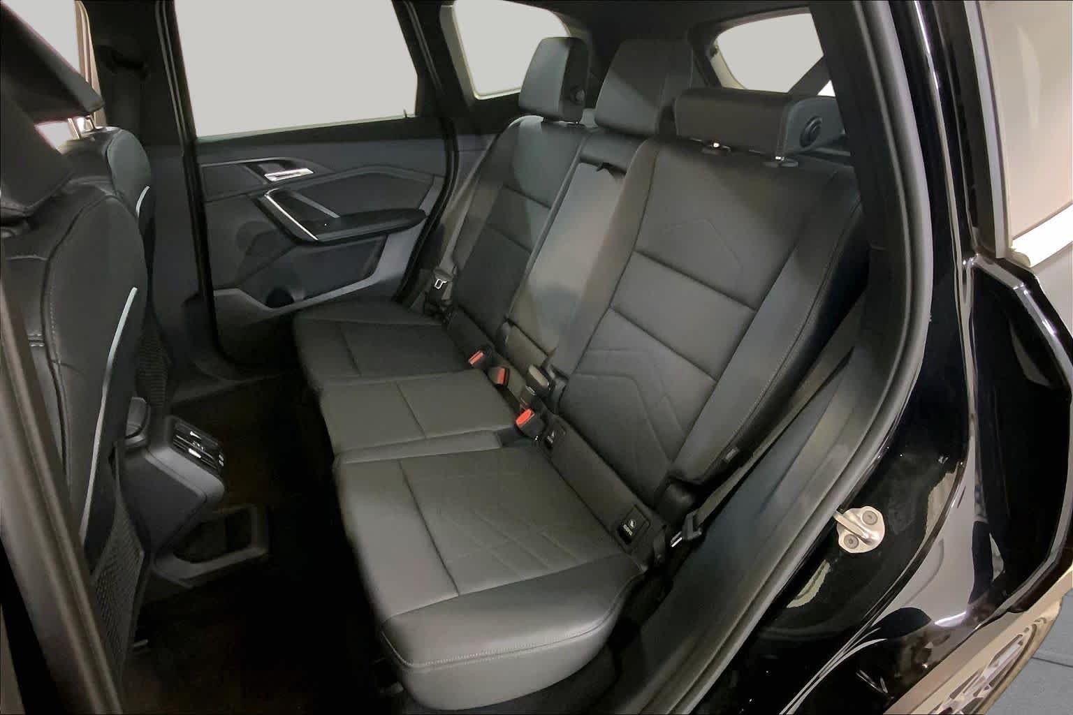 Used 2023 Black Sapphire Metallic BMW xDrive28i image 20