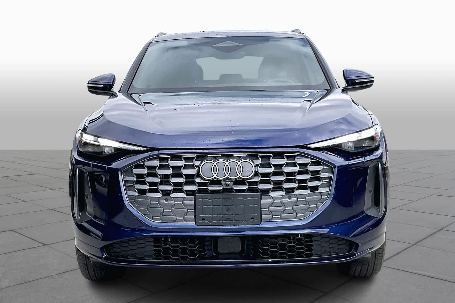 Used 2025 Navarra Blue Metallic Audi Premium image 4