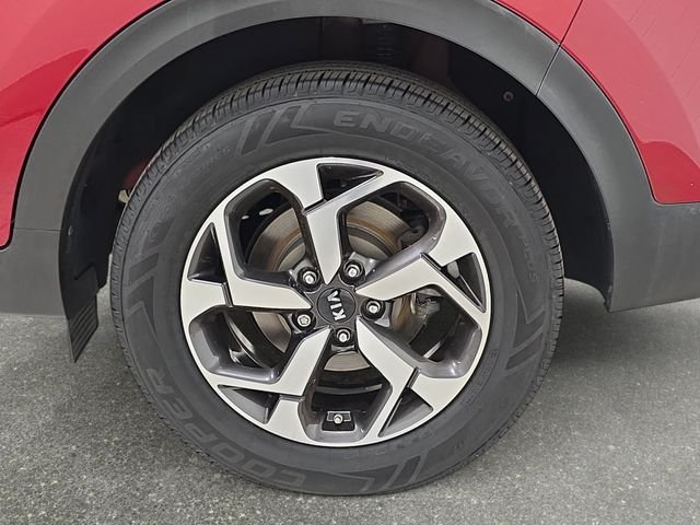 Used 2020 Hyper Red Kia LX image 30