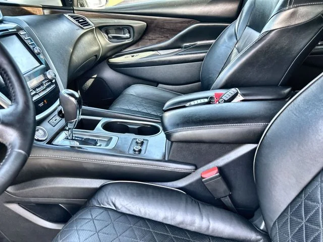 Used 2019 White Nissan Platinum image 15