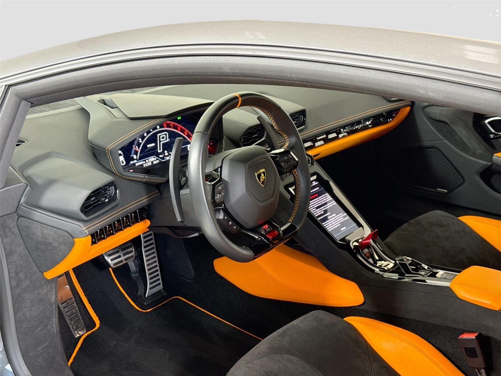 Used 2023 Grigio Lynx Lamborghini Tecnica | Front PPF | Functional Pkg image 15