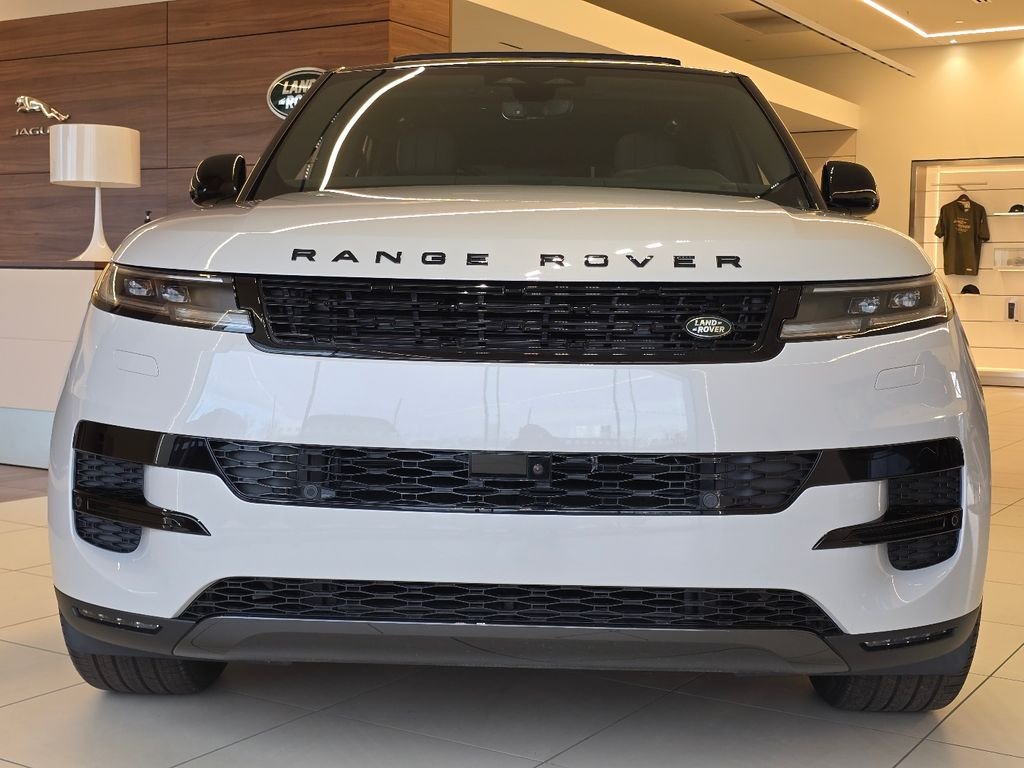 New 2026 Borasco Grey Land Rover se image 26