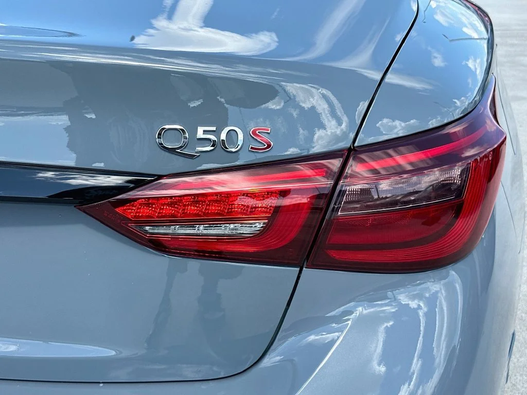Certified Used 2023 Gray INFINITI Red Sport 400 image 34
