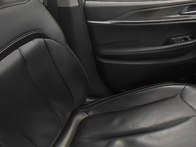 Used 2021 Silver Jeep Limited image 37