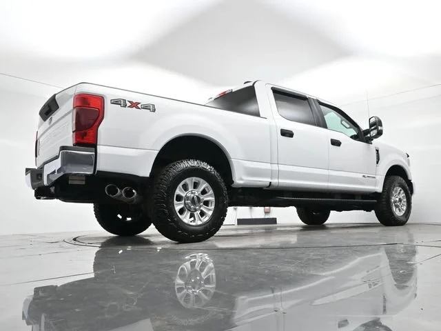 Used 2020 White Ford XL image 25
