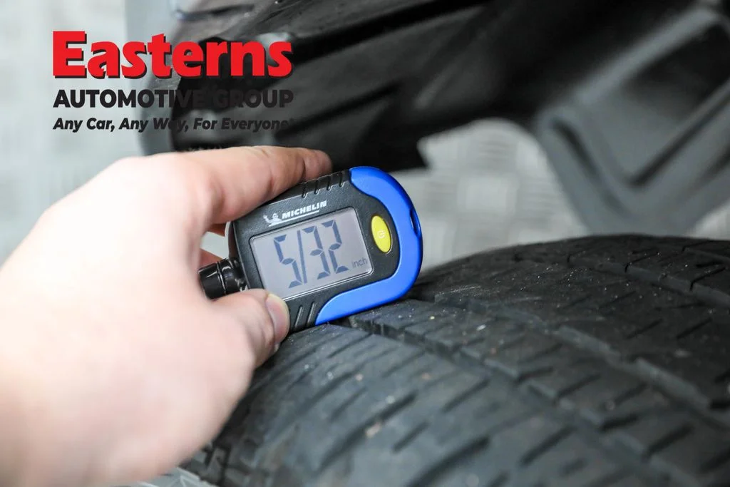 Used 2022 Gray Jeep Limited image 28