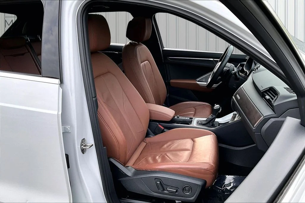 Used 2021 White Audi Premium Plus image 28