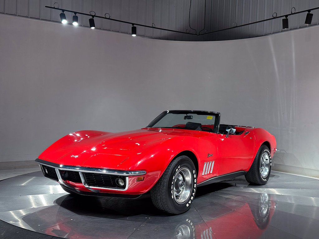 Used 1969 Red Chevrolet  image 2