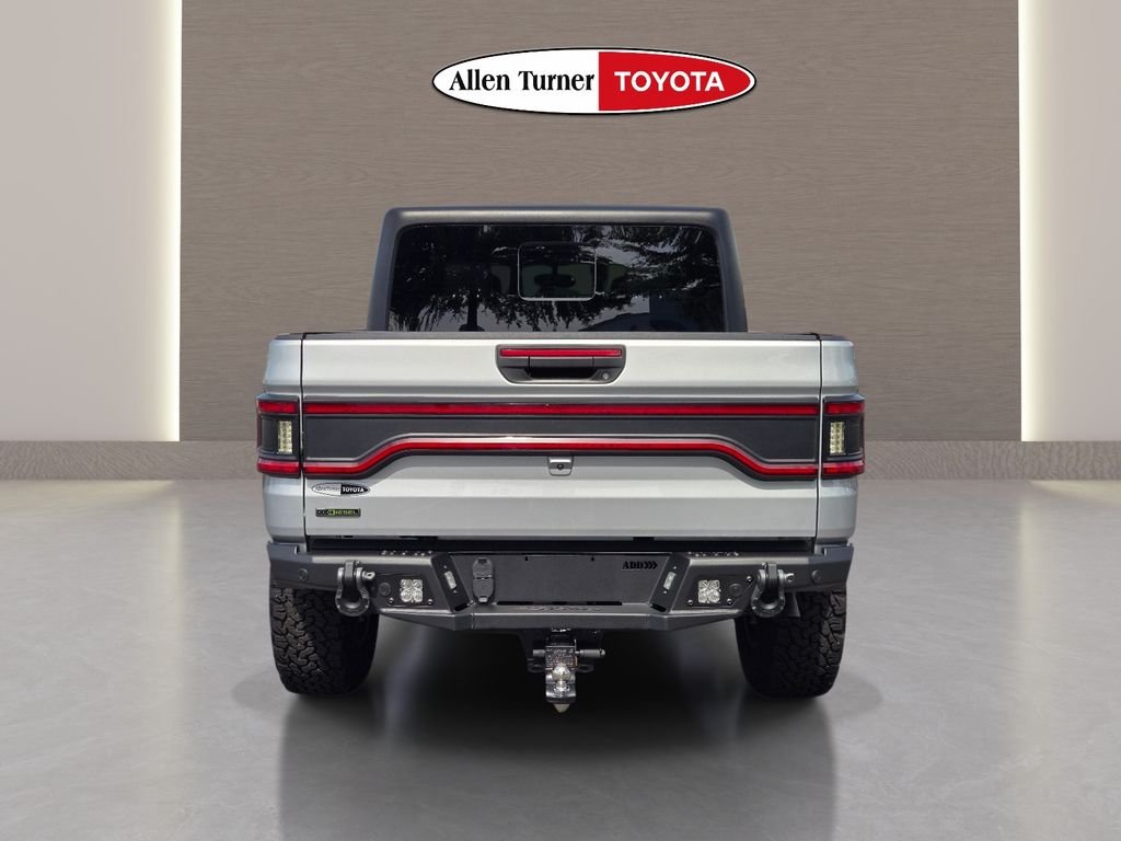 Used 2023 Silver Jeep Willys image 7