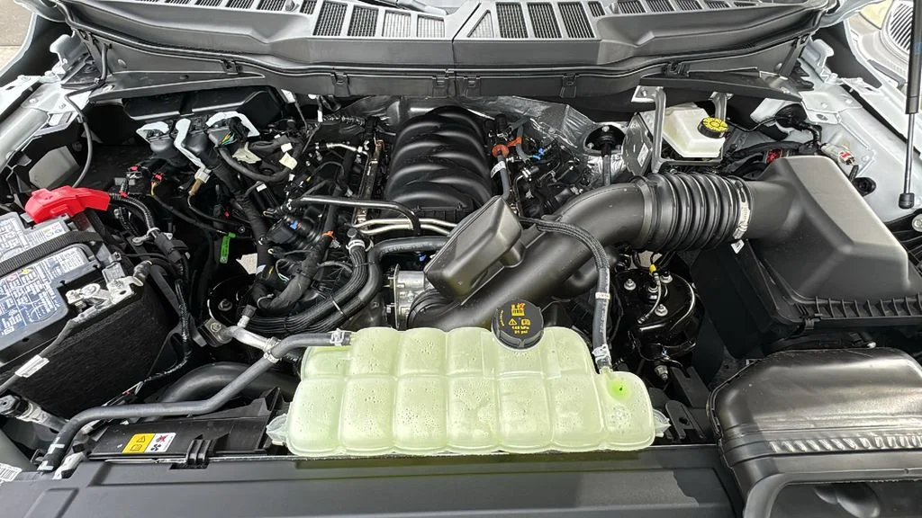 New 2026 Oxford White Ford XL image 17