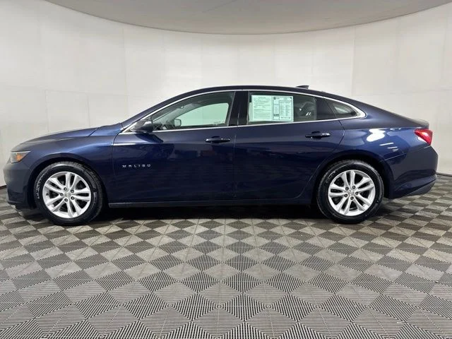 Used 2018 Blue Chevrolet Hybrid image 7