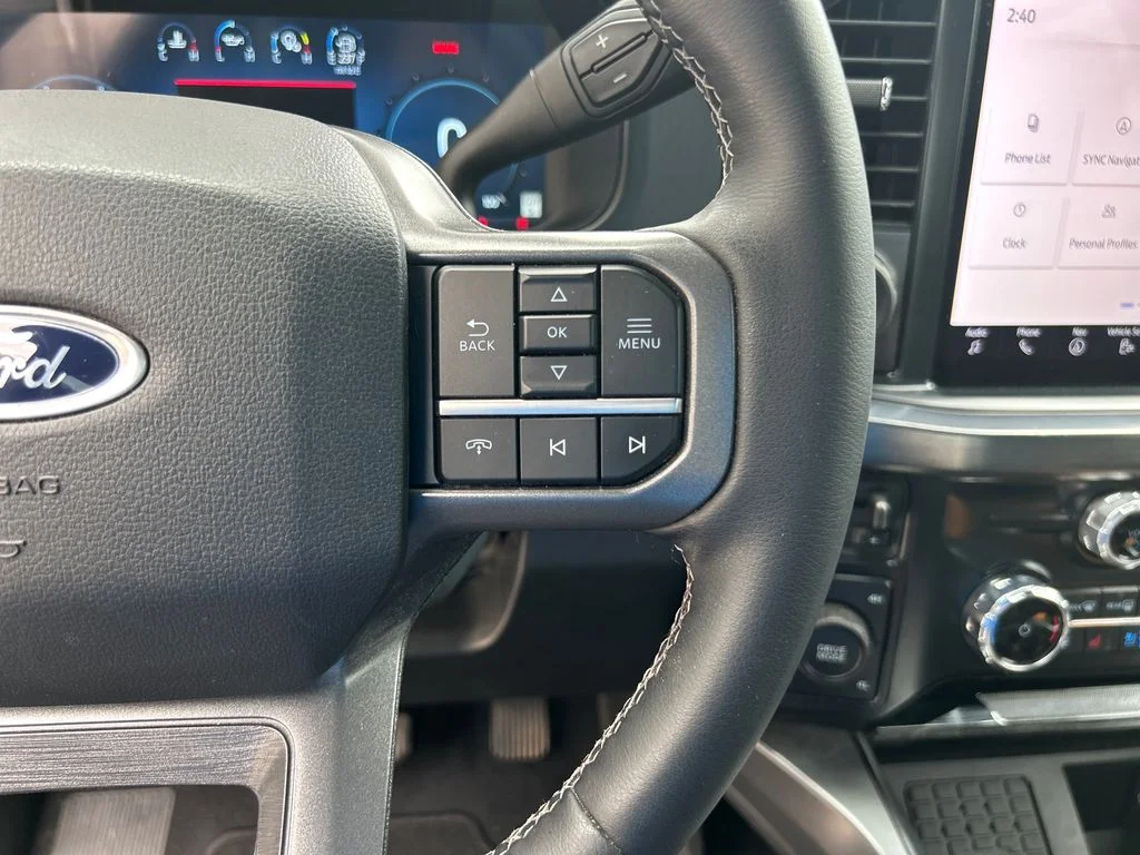 Certified Used 2025 Gray Ford Lariat image 23