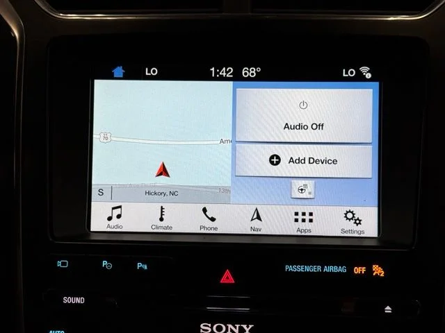 Used 2018 White Ford Limited image 22