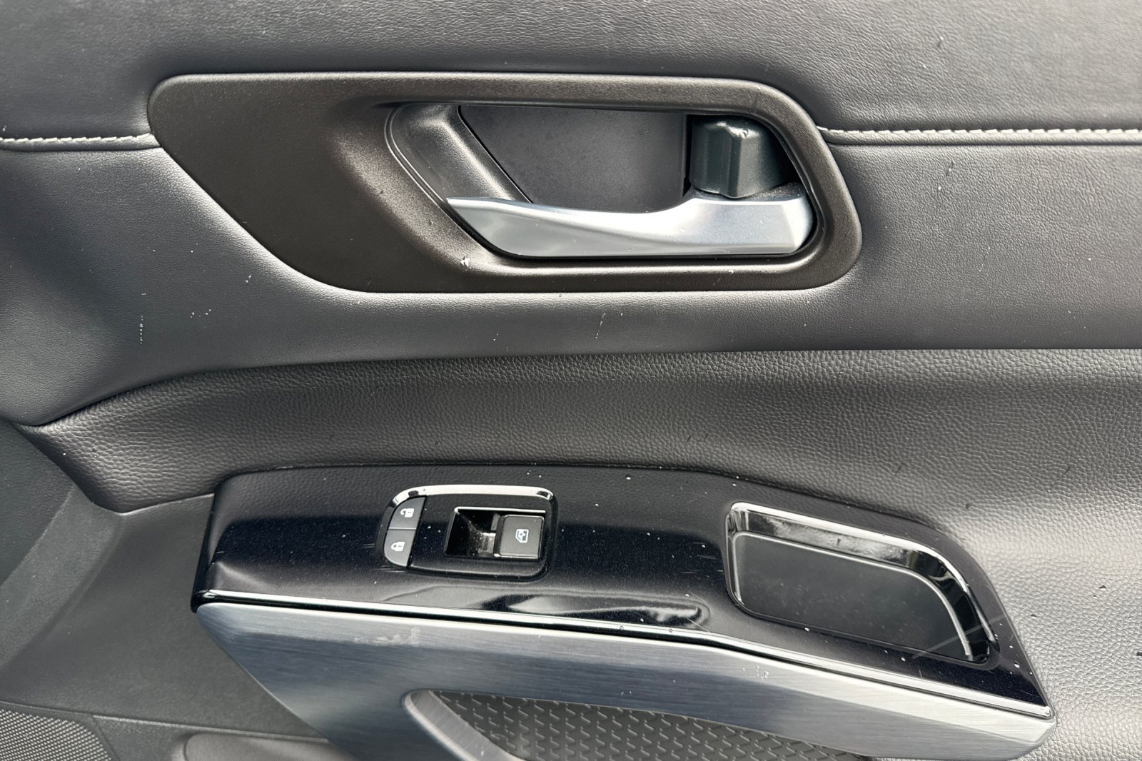 2025 Nissan Pathfinder SL - Photo 71