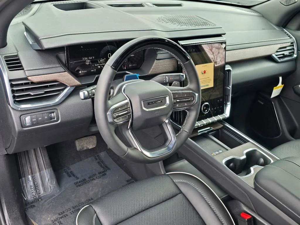 2026 GMC Acadia Denali - Photo 17