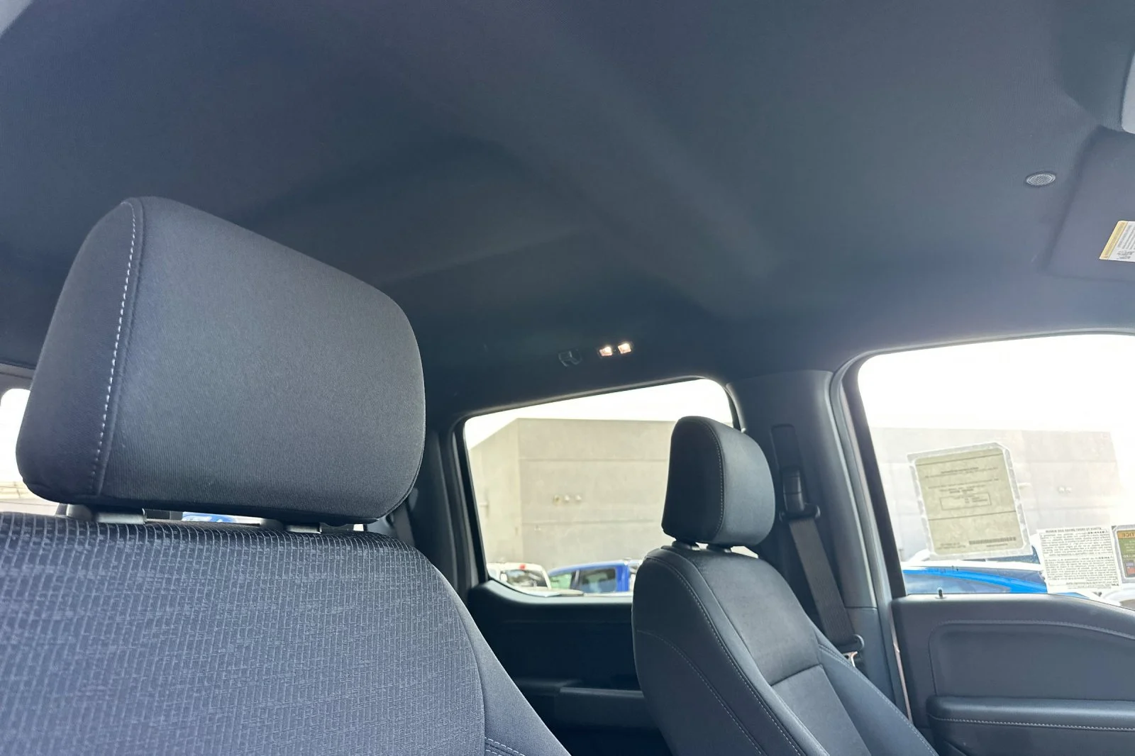 New 2026 Oxford White Ford XLT image 15