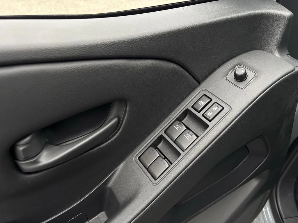 New 2026 Boulder Gray Pearl Nissan Crew Cab SV image 22