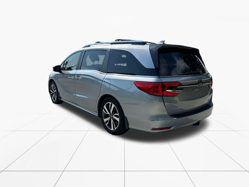 2021 Honda Odyssey Touring - Photo 6