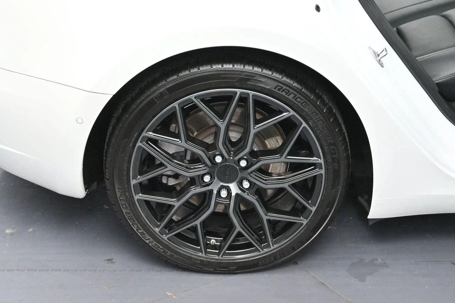 Used 2021 Pearl White Multi-coat Tesla Standard Range Plus image 29