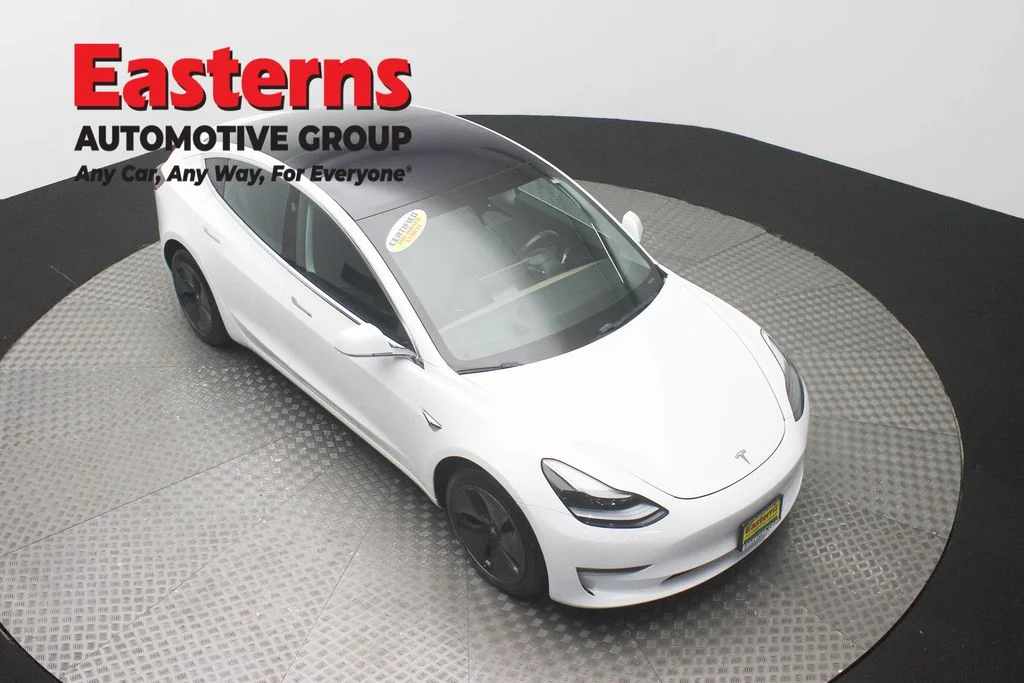 Used 2018 White Tesla Long Range image 3