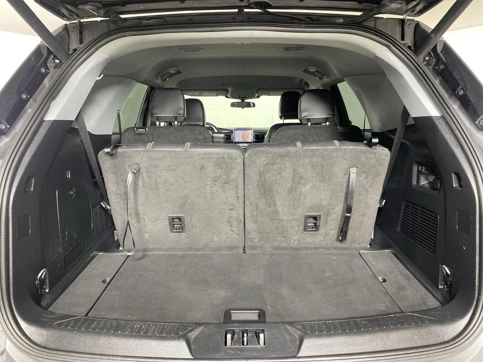 Used 2023 Carbonized Gray Ford XLT image 27