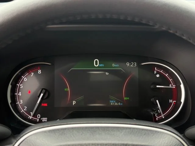 Certified Used 2025 Silver Toyota XLE Premium image 14