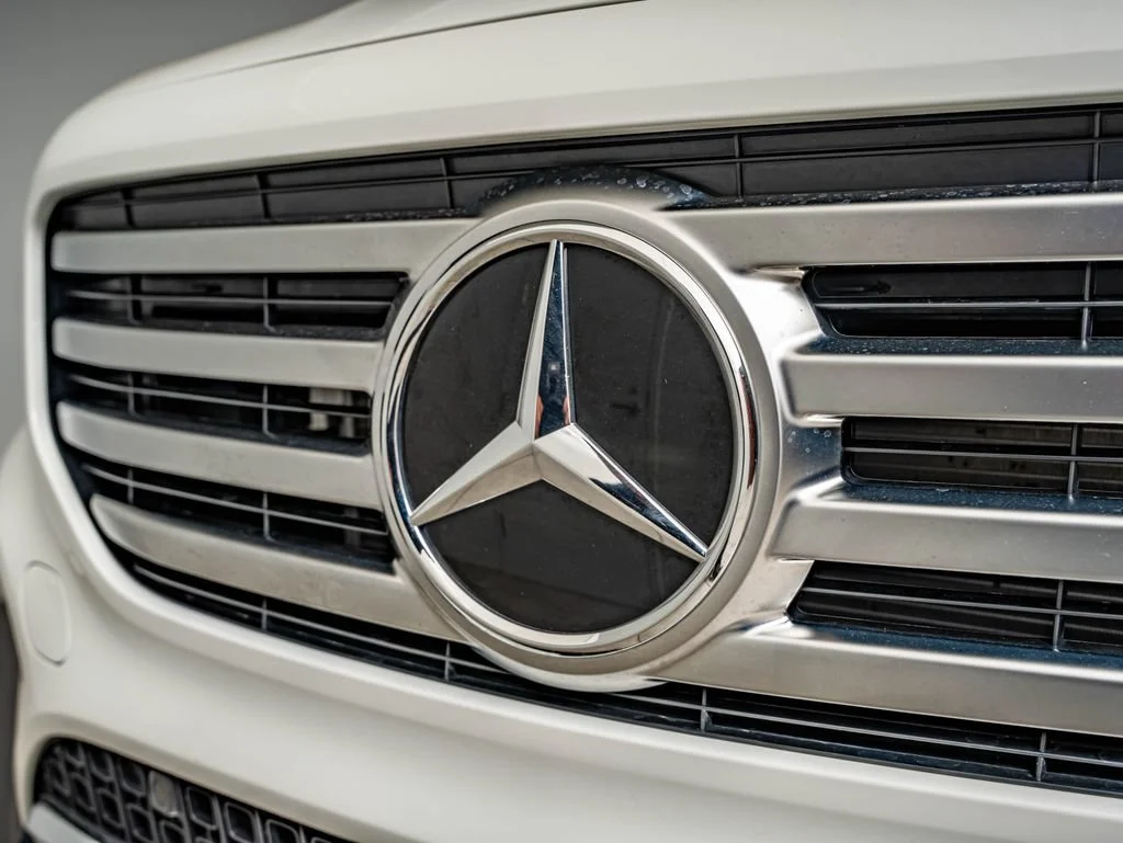 Used 2026 Polar White Mercedes-Benz GLB 250 image 12