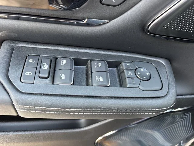 2026 RAM 1500 Limited - Photo 24