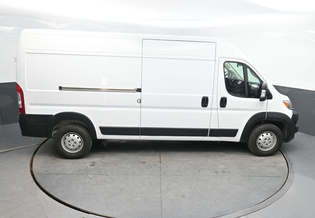 Used 2023 White Ram High Roof image 16