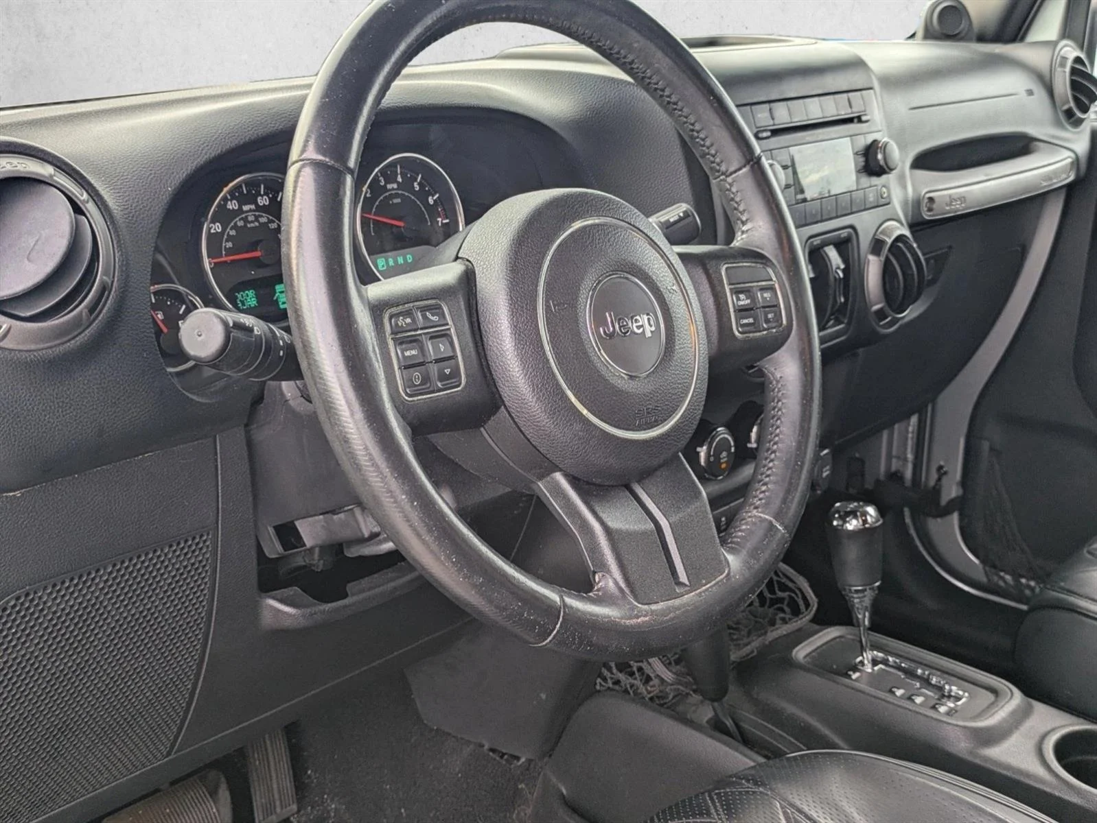 Used 2014 Billet Metallic Clearcoat Jeep Sport image 9