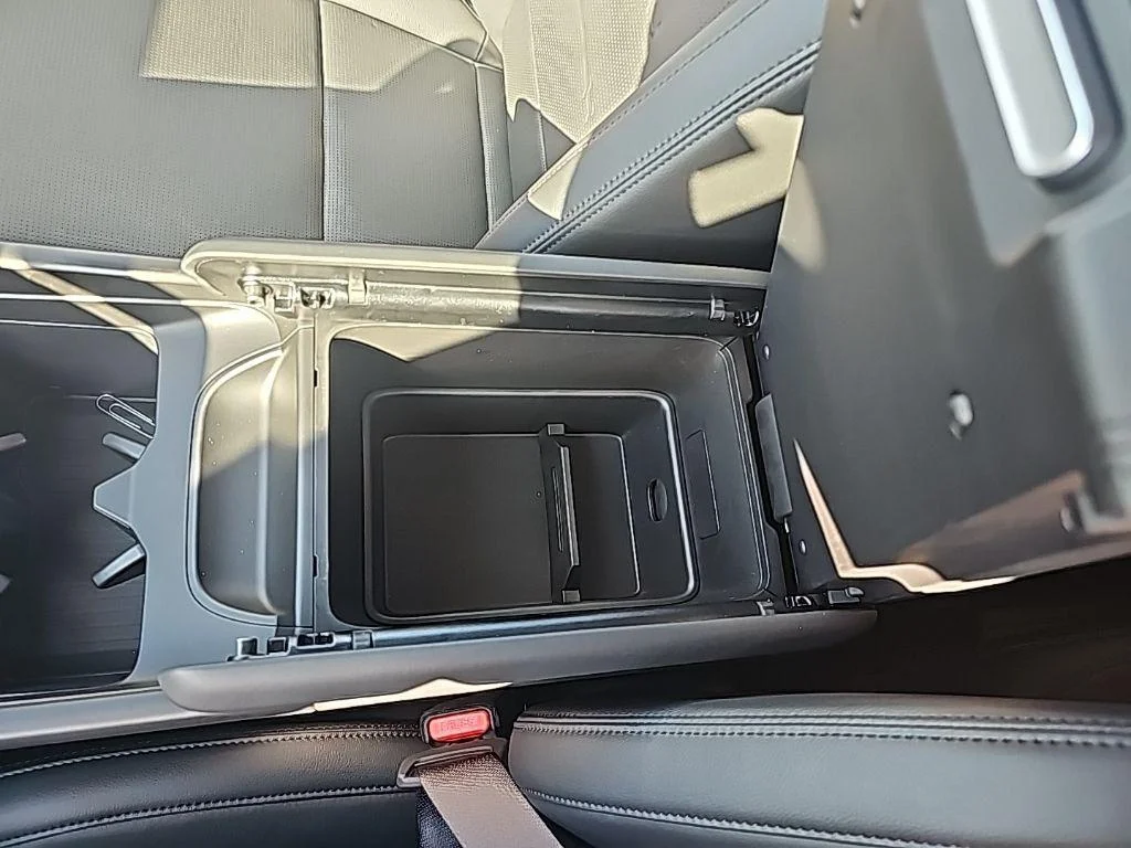 2026 Hyundai Santa Fe Limited - Photo 25