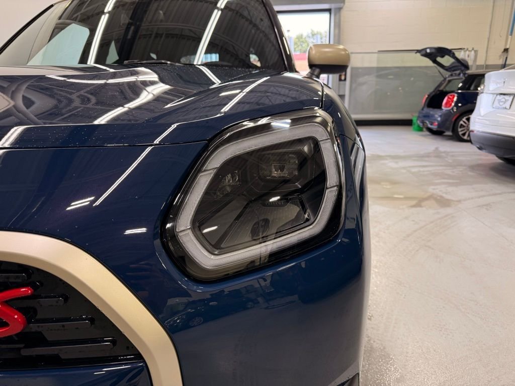Used 2026 Indigo Sunset Blue Metallic MINI  image 9