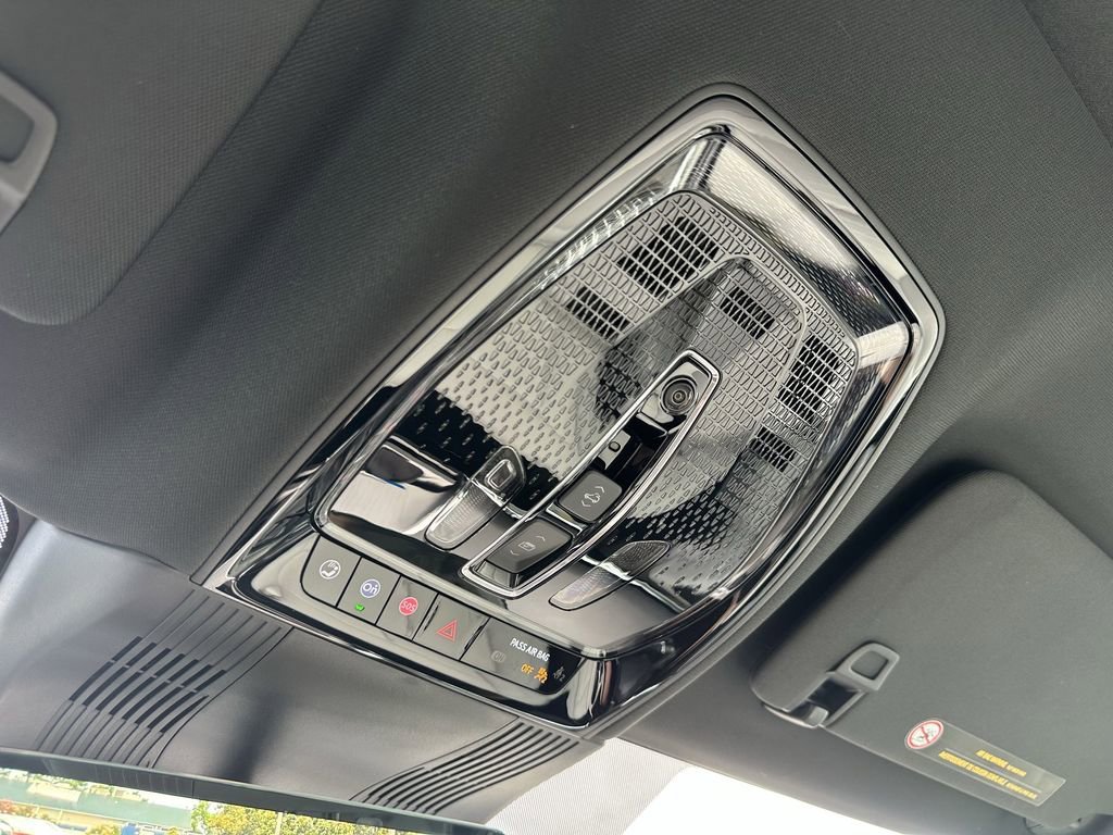 2026 Cadillac VISTIQ Sport - Photo 21
