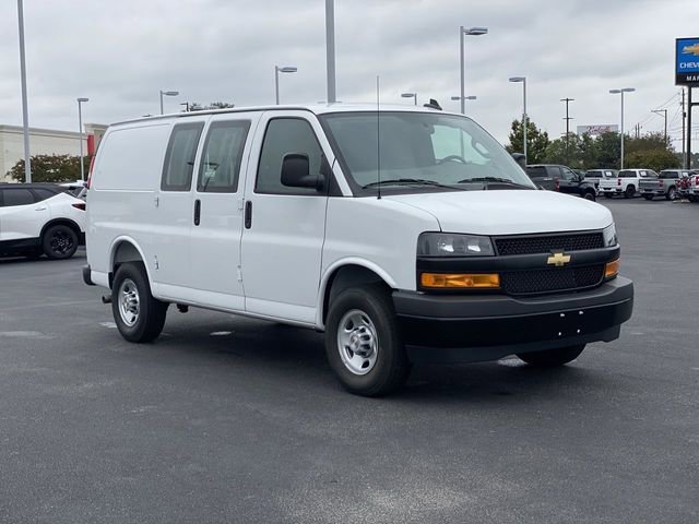 2025 Chevrolet Express Cargo