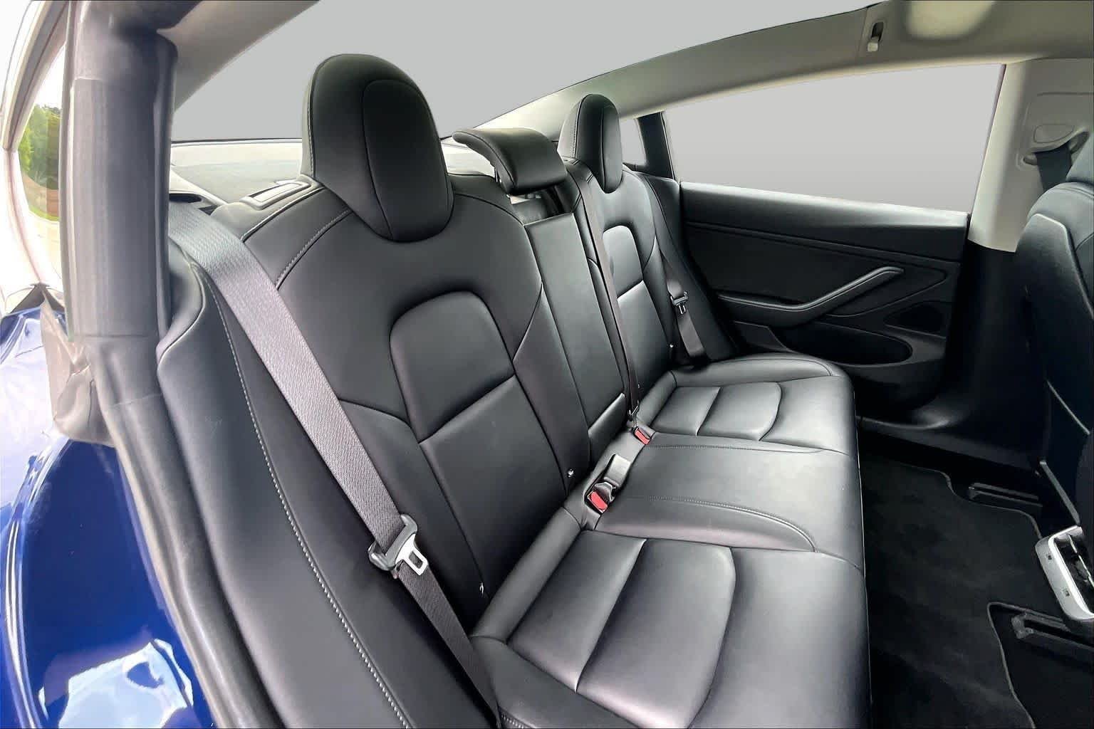 Used 2018 Pearl White Multi-Coat Tesla Long Range Battery image 17